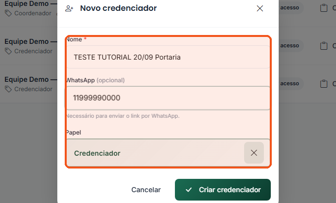 Digite o Nome, o WhatsApp (opcional) e escolha o Papel.